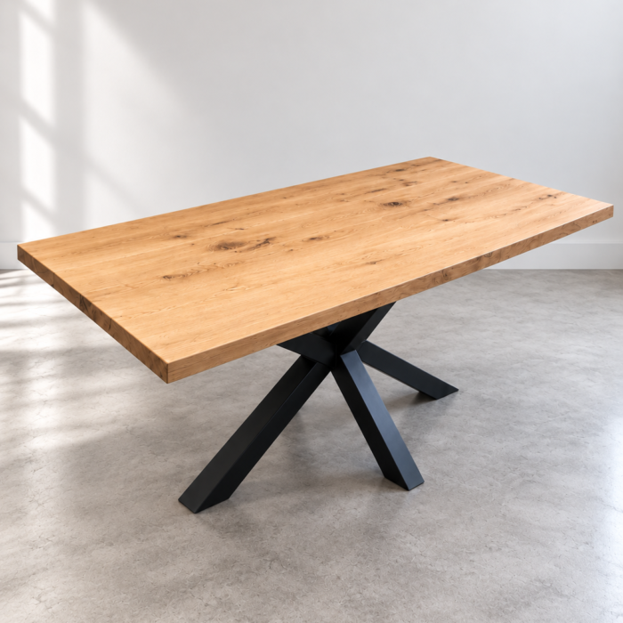 Eiken eettafel met stalen matrixpoot