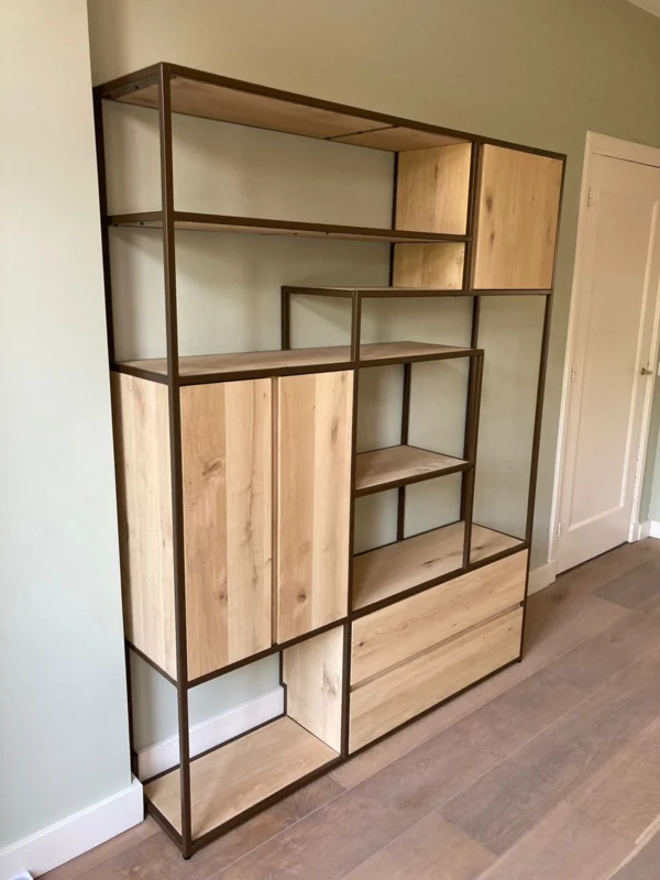 Eikenhouten maatwerk kast met softclose lades en deuren Visser